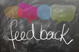 mantén un feedback constante con tu equipo